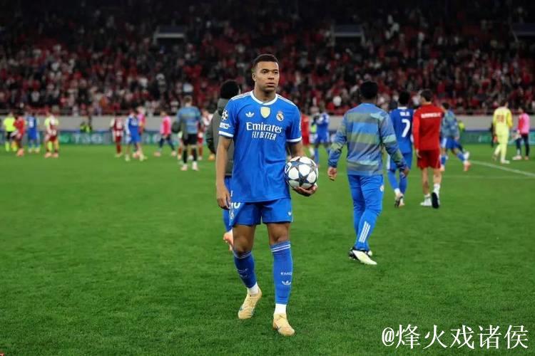 超级巨星!单场大四喜+总计9球领跑欧冠,一夜震撼全场 超级巨星!单场大四喜+总计9球领跑欧冠,一夜震撼全场